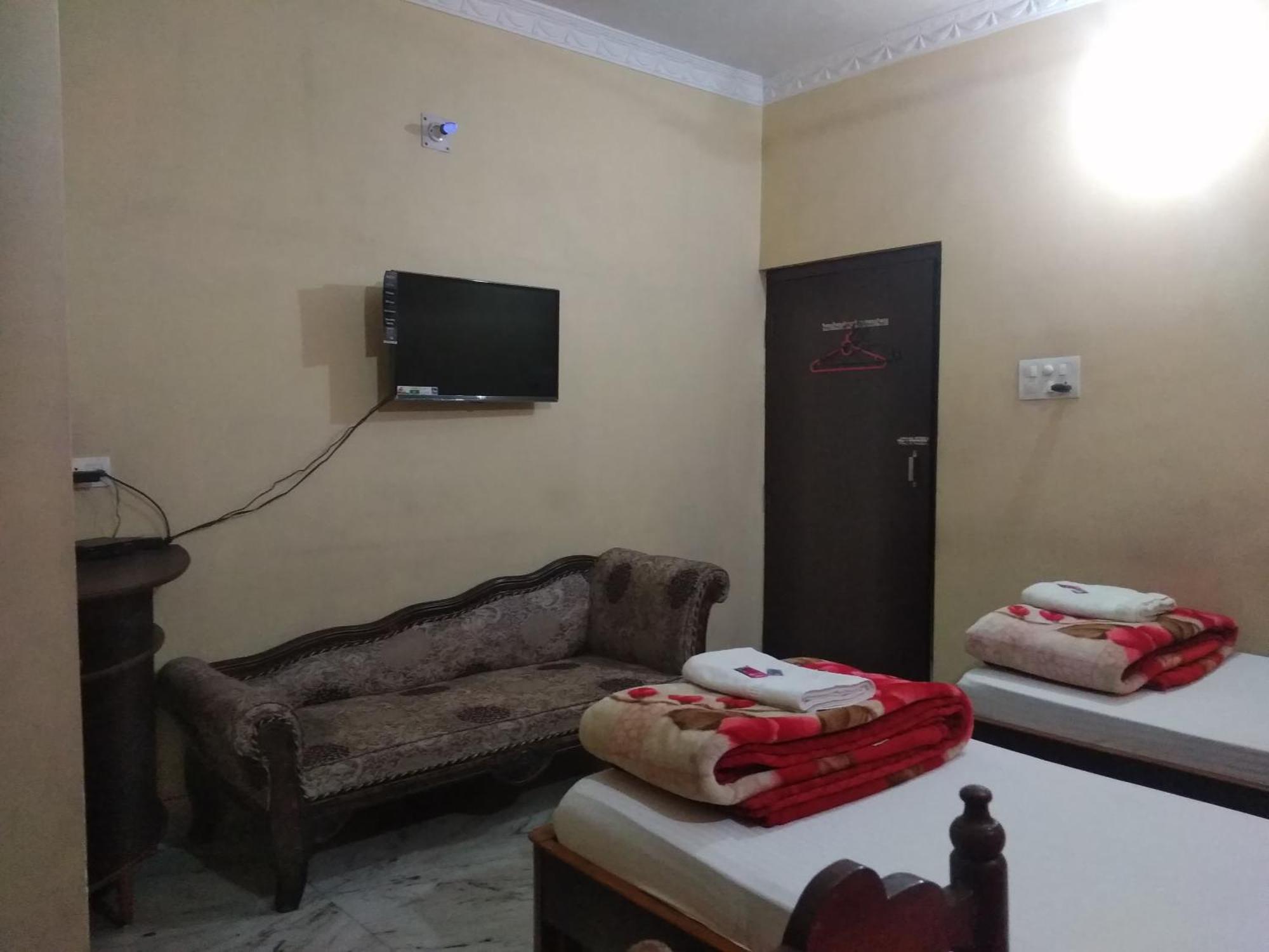 Hotel Chandrakala Regency 300 Meters From Dhanbad Railway Eksteriør bilde